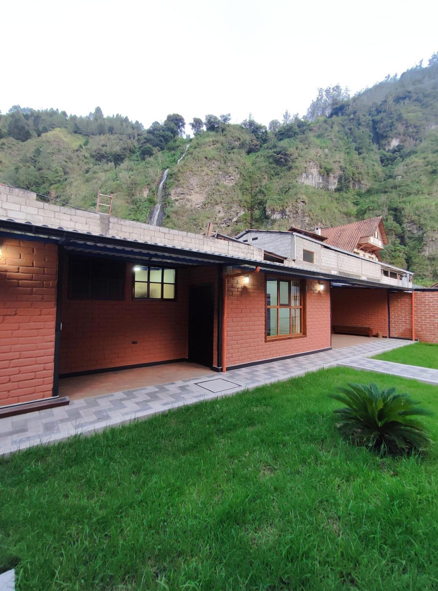 Refugio De La Virgen Baños Exterior foto